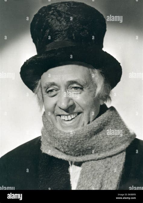 SCROOGE -1951 ALASTAIR SIM Stock Photo - Alamy