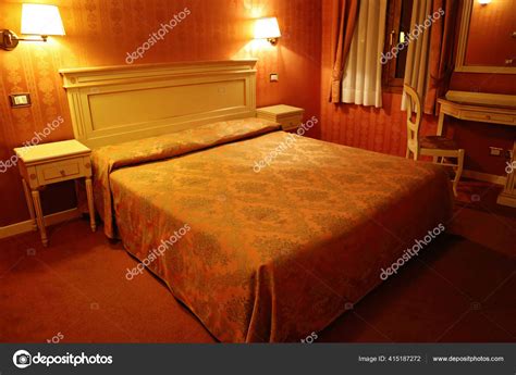 Typical Venetian Hotel Italy — Stock Editorial Photo © eskystudio ...