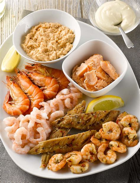 Seafood Platter (Serves 2-4) | M&S | Seafood platter, Seafood dishes, Seafood diet