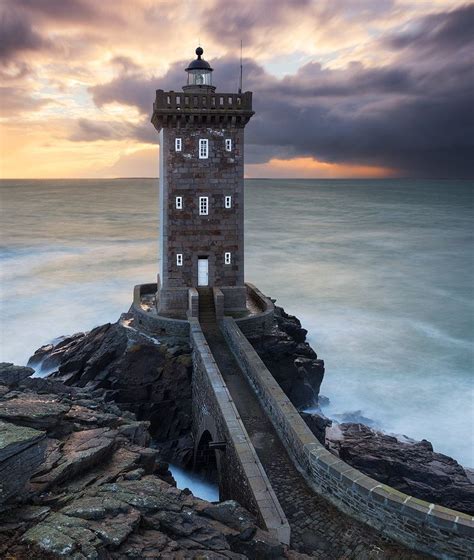 Le Conquet, Bretagne | Lighthouse pictures, Lighthouse photos, Beautiful lighthouse