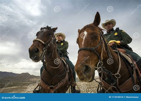 Texas - El Paso - the Border Editorial Stock Image - Image of patrol ...