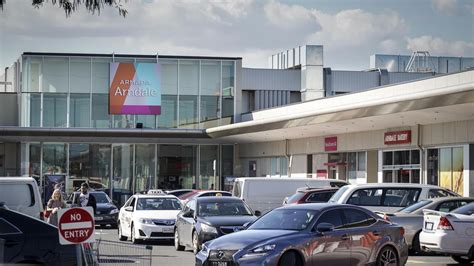 Arndale Shopping Centre: Handbag, purse thieves terrorise elderly women ...