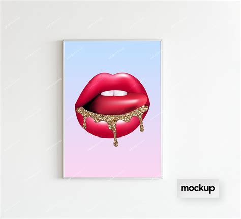 Gold Glitter Dripping Lips PNG — drypdesigns