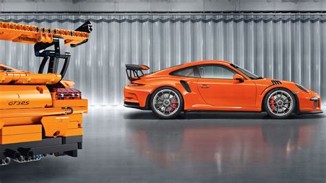 A Porsche 911 GT3 RS made of 2,704 parts - Porsche Newsroom