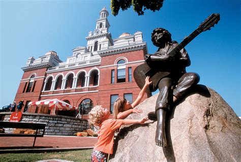 35 Best Things To Do In Sevierville, TN That May Surprise You — The ...