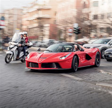 LaFerrari Aperta (2016) - Ferrari.com