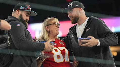 Chiefs’ Travis Kelce explains how he pays tribute to his brother with jersey No. 87 | Flipboard