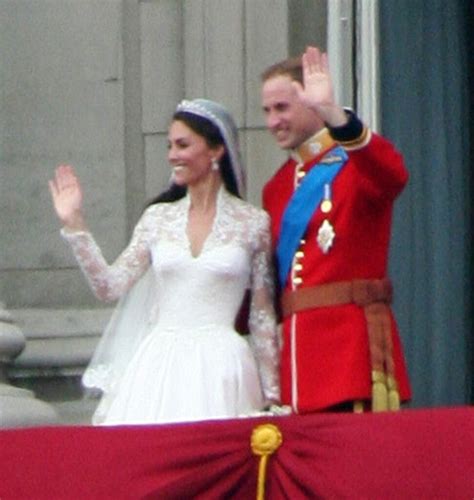 Timeless Elegance: The Long Sleeve Wedding Dress! - Ainsworth House & Gardens