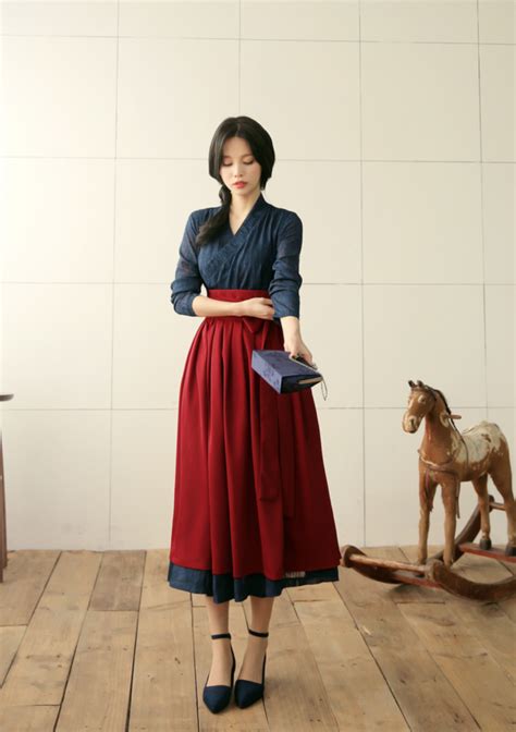 MUST HAVE: Traditional Korean Dress Gone Modern Chic | Korean dress ...