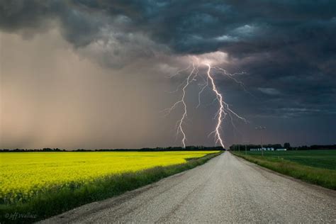 HD wallpaper: Lightning Photography under gray cloudy sky, Ka-Pow ...