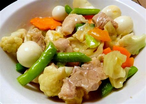 Quick and Easy Filipino Chop Suey (Sap Suy) Recipe - Delishably