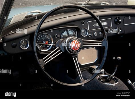 MGB dashboard and interior 1964 Stock Photo: 50934850 - Alamy