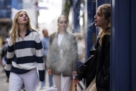 England seeks to ban smoking by raising legal age every year - The ...