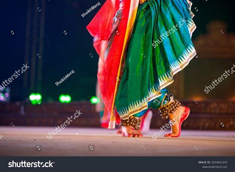 712 Dance Anklets Images, Stock Photos & Vectors | Shutterstock
