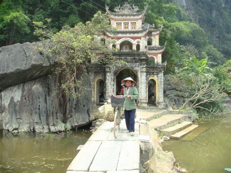 Bich Dong Pagoda, Ninh Binh - sdsad