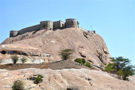 VELUDHARAN's TEMPLES VISIT: NAMAKKAL FORT – A HERITAGE VISIT.