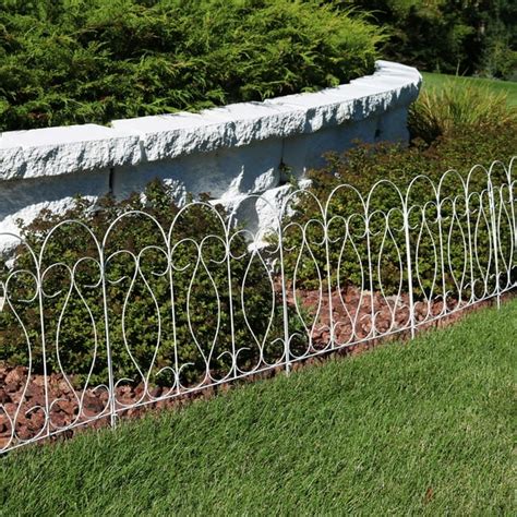 Metal Garden Fence Border - Garden Design Ideas