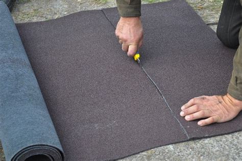 How to Properly Install Roofing Felt on a Shed, Garage or House | Roofing felt, Roofing nails ...