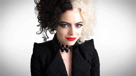 Emma Stone Cruella Wallpaper - iXpap