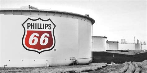 Phillips 66 refineries win top safety honours from AFPM