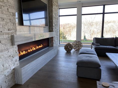 Linear Natural Gas Fireplaces | Modern Fireplaces by Acucraft