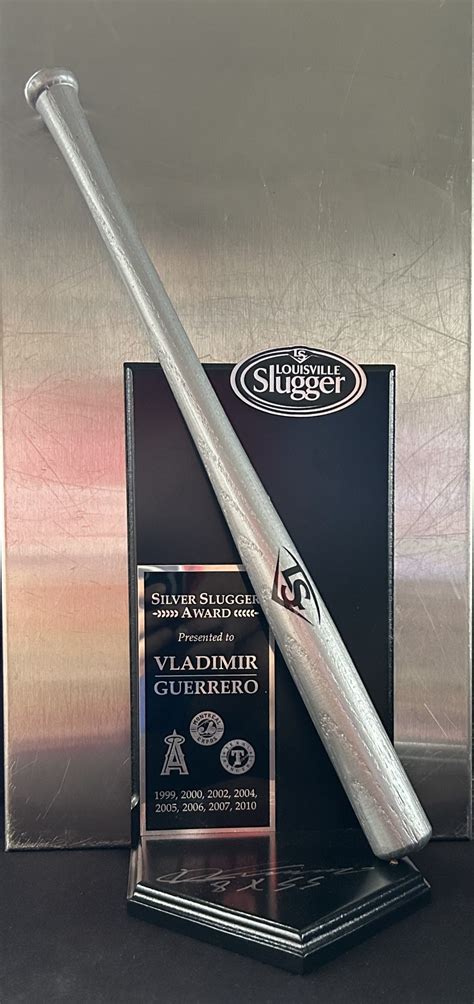 Mini réplique Trophée Silver Slugger. Vladimir Guerrero en édition ...