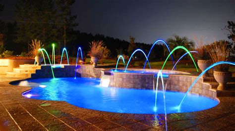 15 Attractive Swimming Pool Lighting Ideas