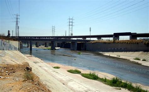 Los Angeles River Graffiti | Went through a hole in the fenc… | Flickr