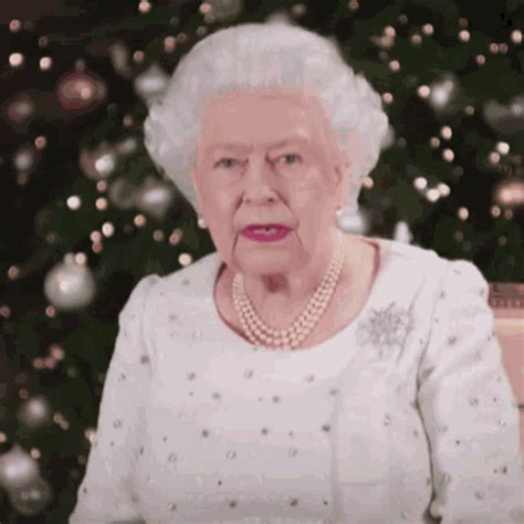 Queen Queen Elizabeth GIF - Queen Queen Elizabeth Elizabeth - Discover ...