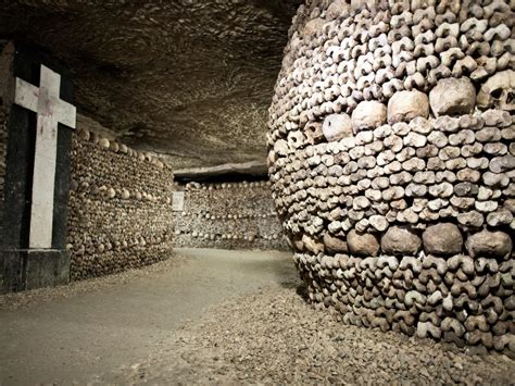 Paris Catacombs – The Bones of Over 6 Million Souls Under the City ...