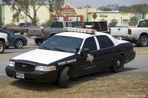 Few things say,"Don't mess with Texas"more than this. | Police cars ...