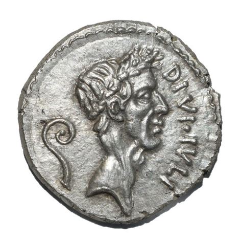 Divus Julius Caesar with Bull-Calf AR Roman Imperatorial Denarius 40 BC Silver Coin Posthumous ...