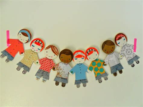 paper dolls | Munchkins and Mayhem