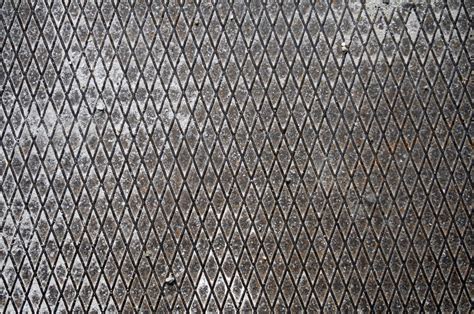 Metal texture with grid – TexturePalace.com