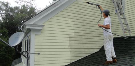 How to Clean Vinyl Siding · Home Decor