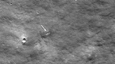 NASA moon orbiter spots crash site of Russia's failed Luna-25 lander ...