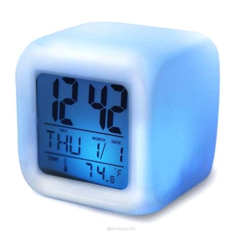 7 Colour Changing Backlit Modern Digital Alarm Clock and Thermometer | Alarm clock, Digital ...