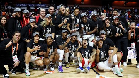 Las Vegas Aces defeat Connecticut Sun to capture first WNBA title | CNN