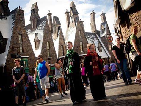 A Muggle's guide to The Wizarding World of Harry Potter - Islands of ...