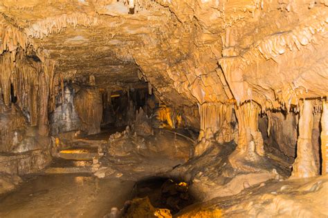 7 Caverns & Caves In Indiana For You To Explore - Midwest Explored