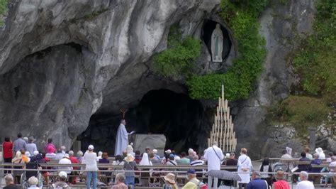 Rosary from Lourdes - 10/06/2021 - YouTube