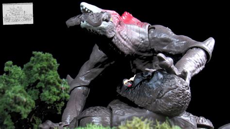 Playmates Godzilla Vs Kong (2021) Skullcrawler Battle Damaged Kaiju Figure Review - Spoilers ...