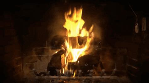 Fireplace GIF - Find & Share on GIPHY