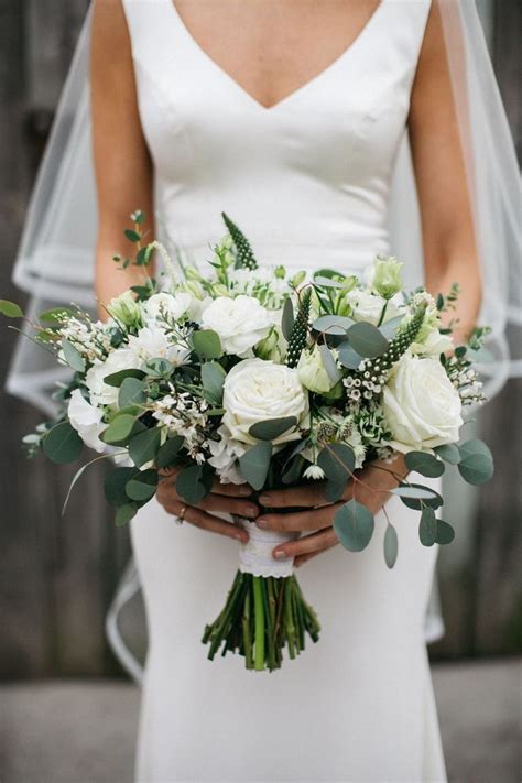 20 Elegant White and Greenery Wedding Bouquets | Белые свадебные букеты ...