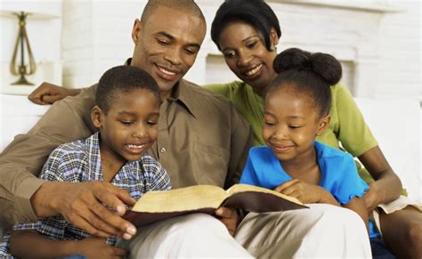 6 Ways to Keep God at the Head of Your Family - The Praying Woman