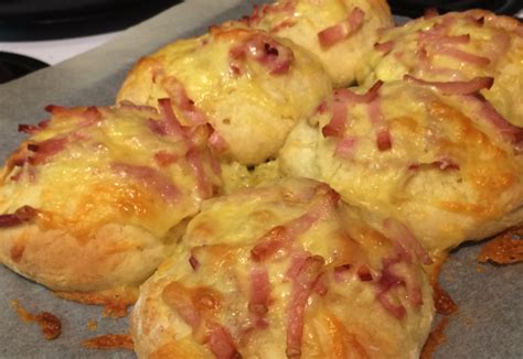 Cheese & Bacon Rolls - Real Recipes from Mums