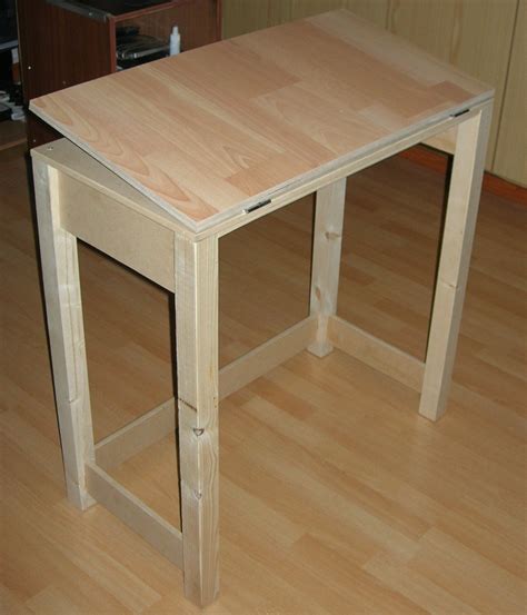 Adjustable Drafting Table With Basic Tools and Materials: 4 Steps (with Pictures)