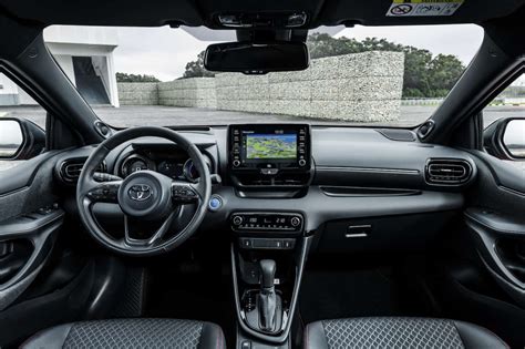 Toyota Yaris 2020 Híbrido en España: Precios, equipamiento y versiones