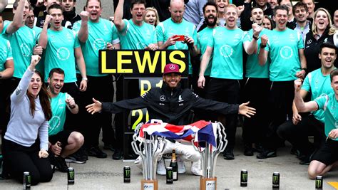 Lewis Hamilton wins F1 Canadian Grand Prix