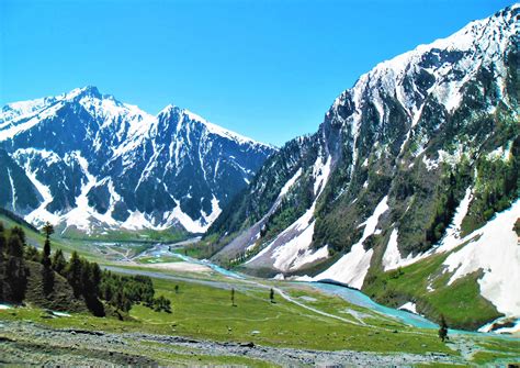Enchanting Himalayas at Kashmir India! [OC] [4314 X 3052] http://bit.ly/2DNfcdI | Kashmir india ...
